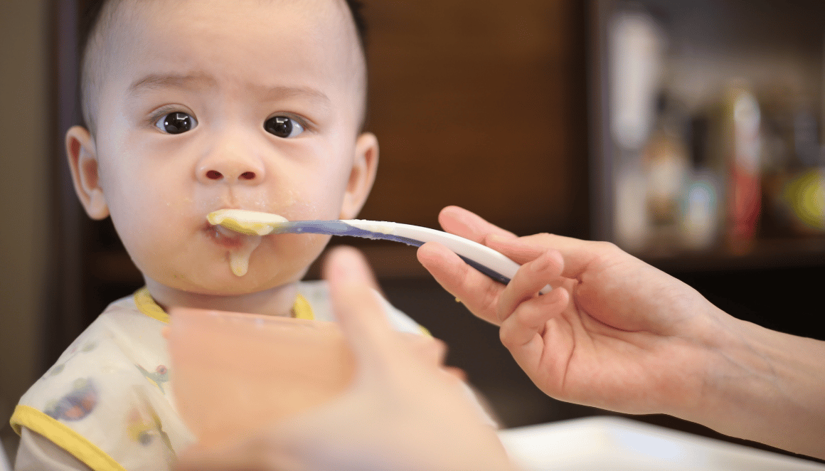 baby eating